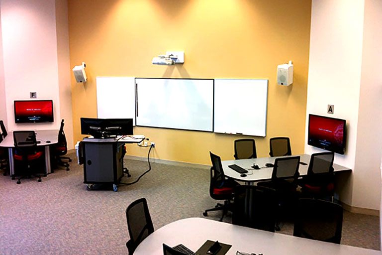 Picture of an empty classroom (Education/Social Work, ES1117, IUPUI)