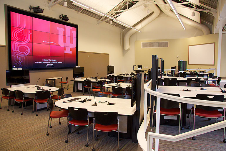 Picture of empty Collaborative Learning Studio (Collaboration Learning Studio, SB015, IUB)